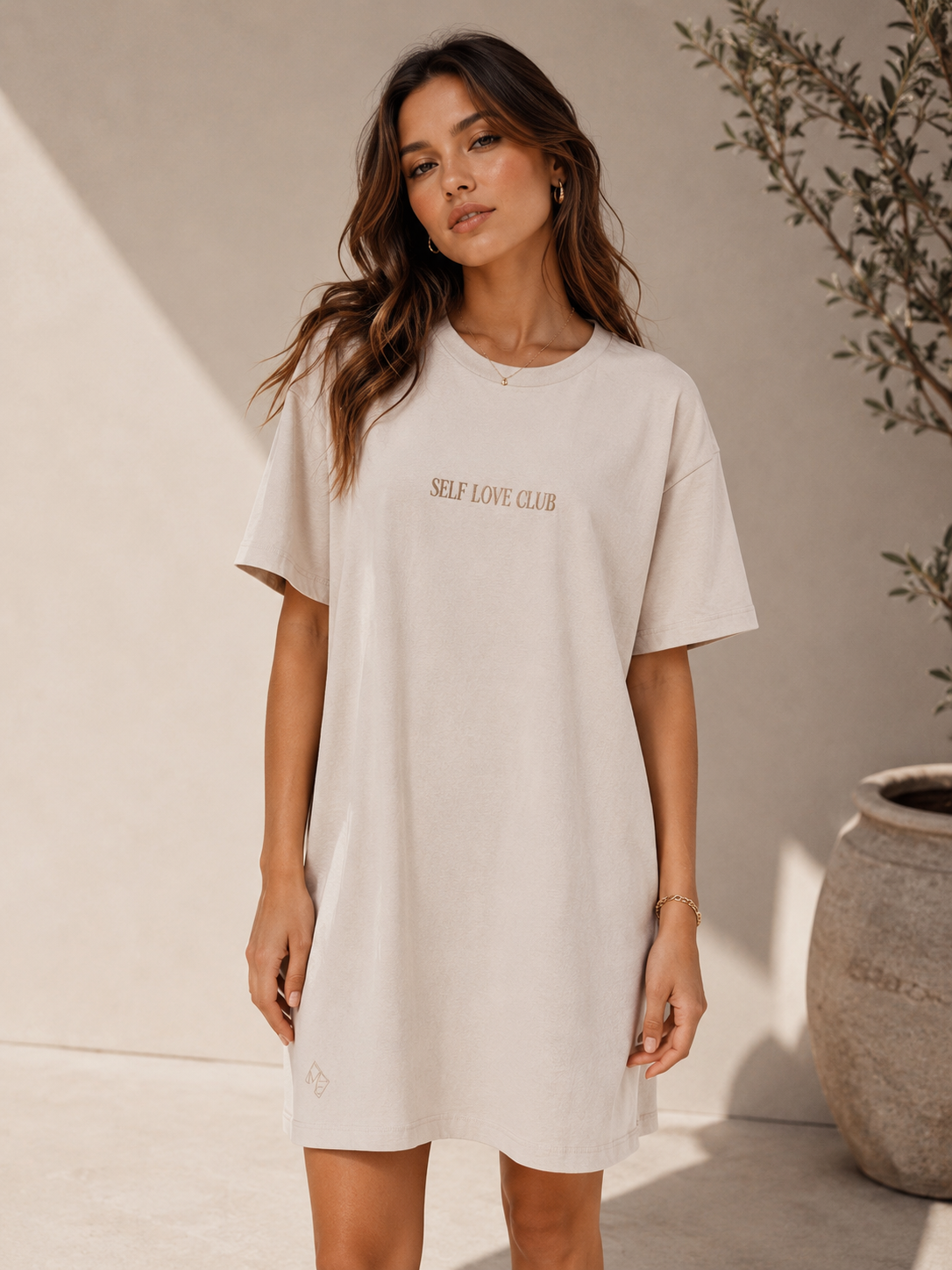 T-shirt jurk Self Love Club voorkant