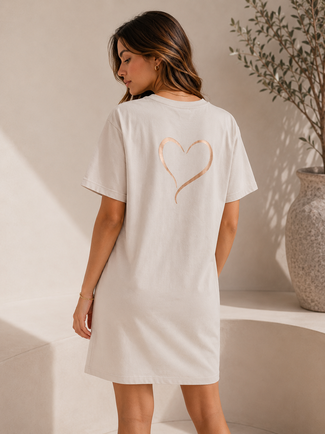T-shirt jurk Self Love Club achterkant