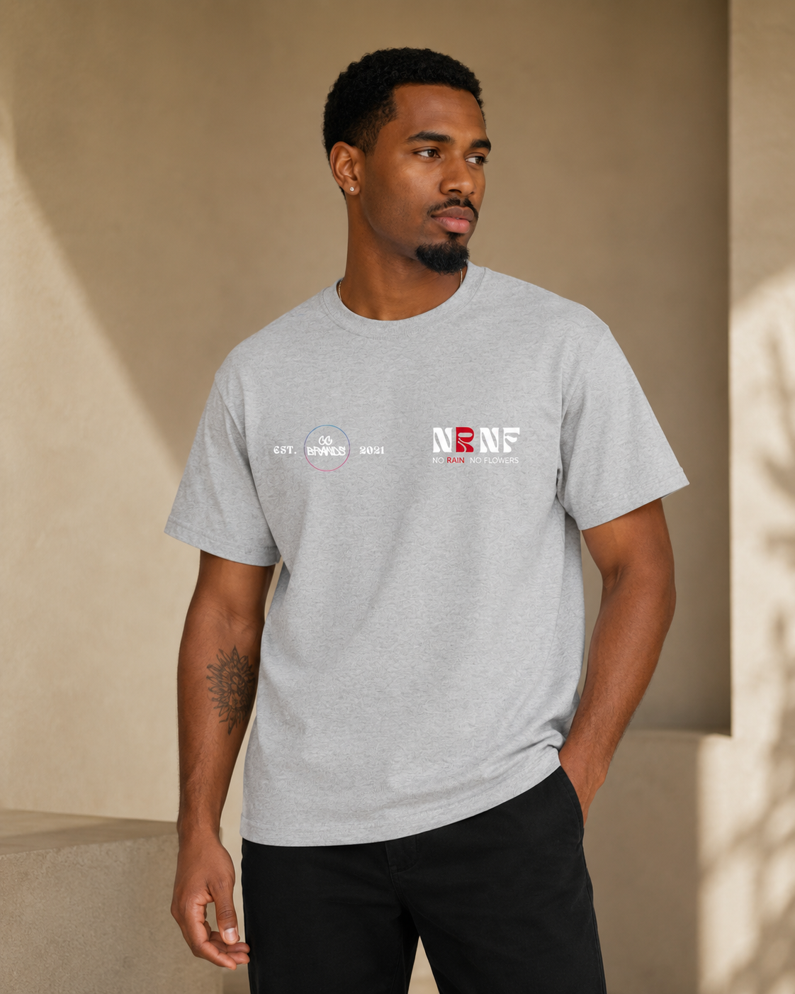 T-shirt NRNF grijs voorkant
